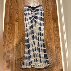 Language Maxi skirt